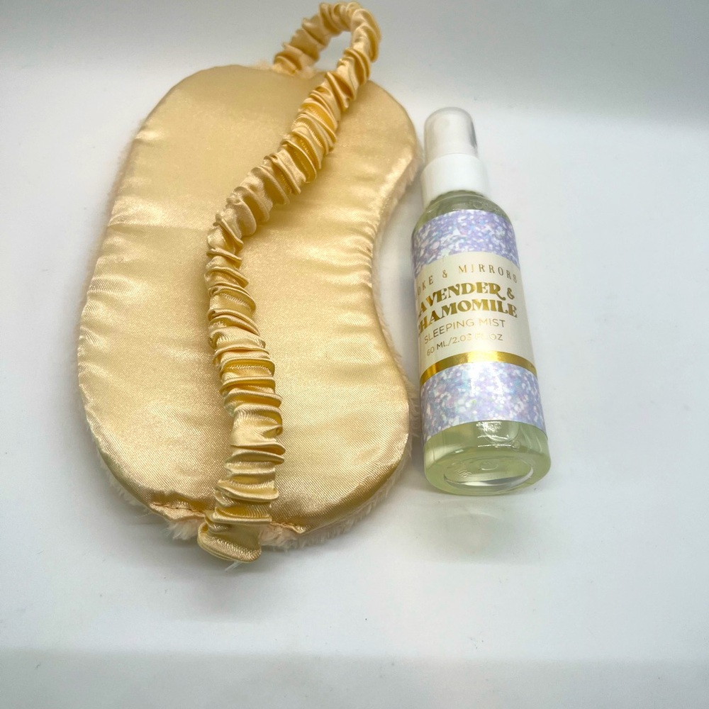 Smoke & Mirrors 2 Pieces Spa Relaxation Set Sleeping Mist‎ 60 ML & Sleep Mask
